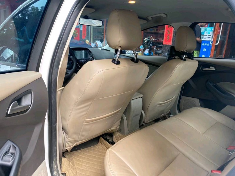 广州13年福特福克斯5