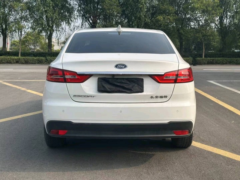 徐州19年福特福克斯9