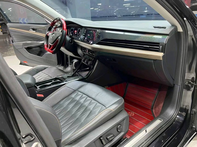 成都19年大众帕萨特7