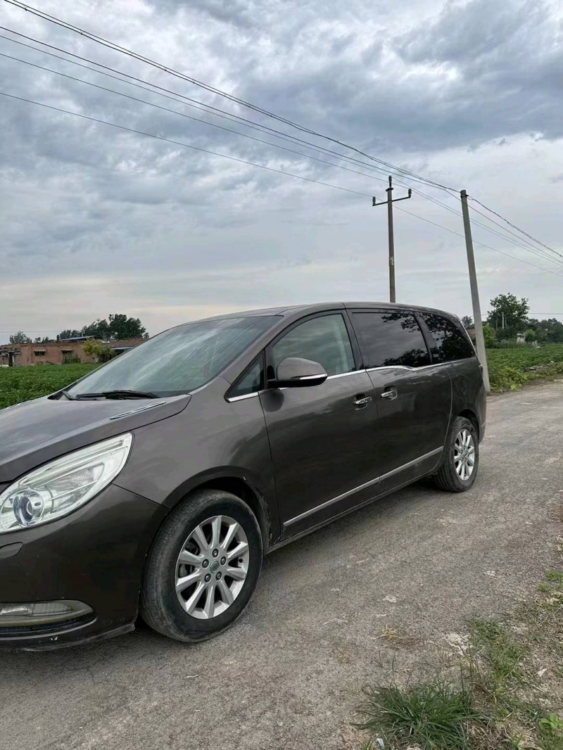 枣庄13年别克GL82