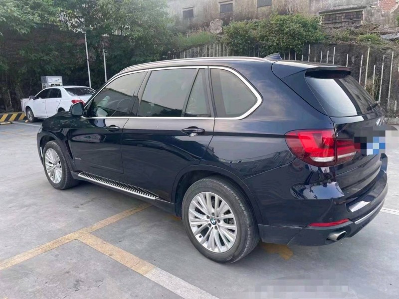 广州17年宝马X57