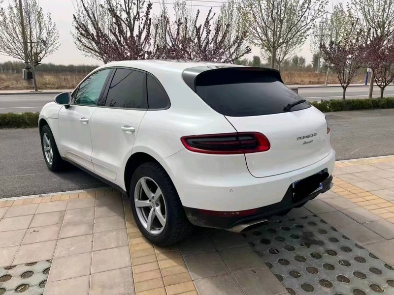 邯郸16年保时捷Macan8