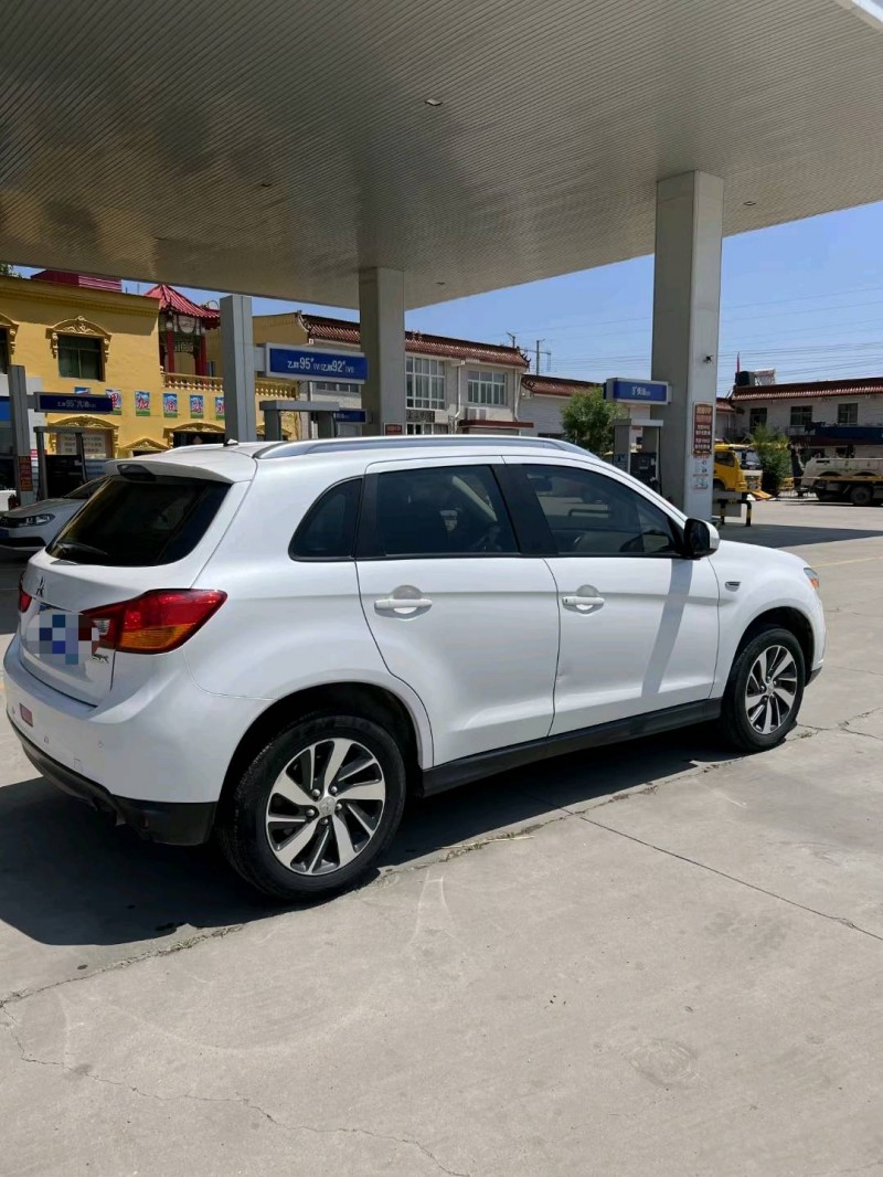 保定18年三菱劲炫6