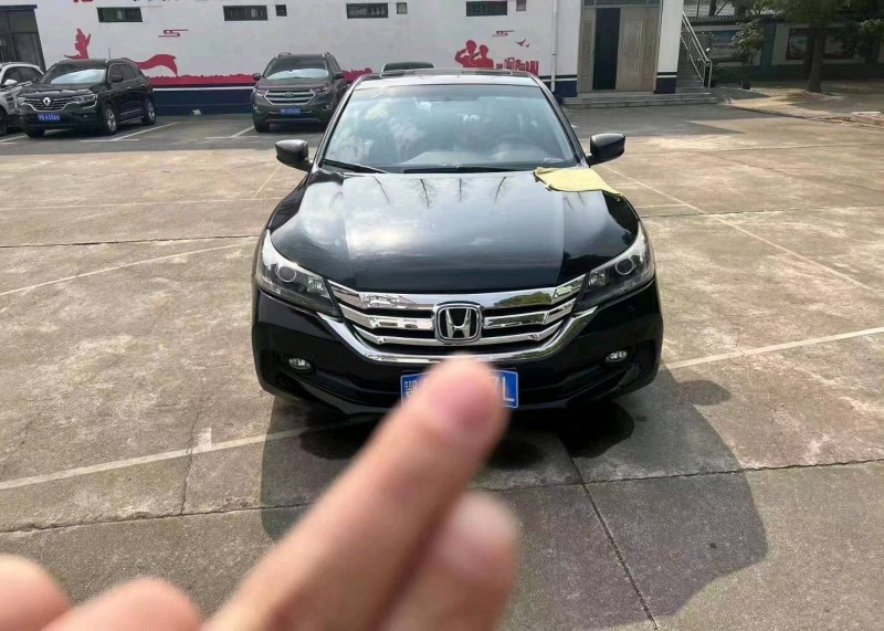 宜昌15年本田雅阁1