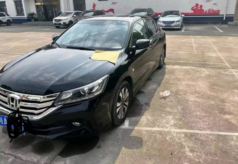 宜昌15年本田雅阁4