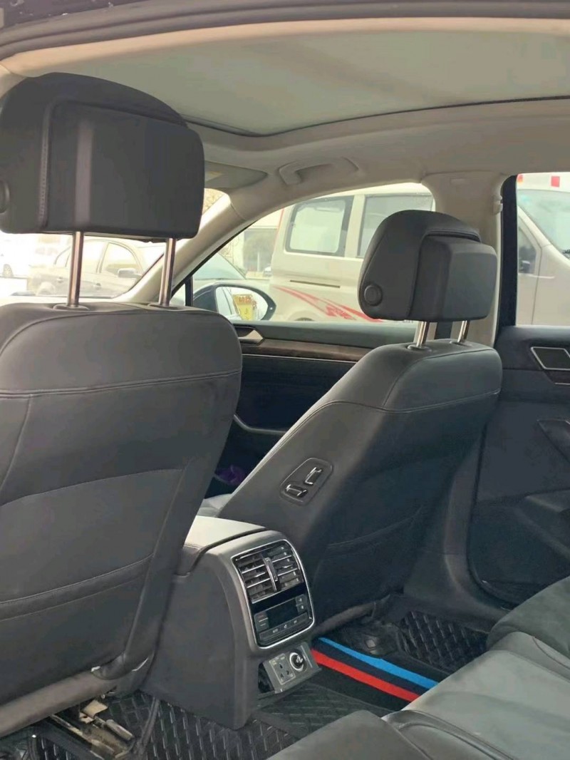 保定17年大众迈腾5