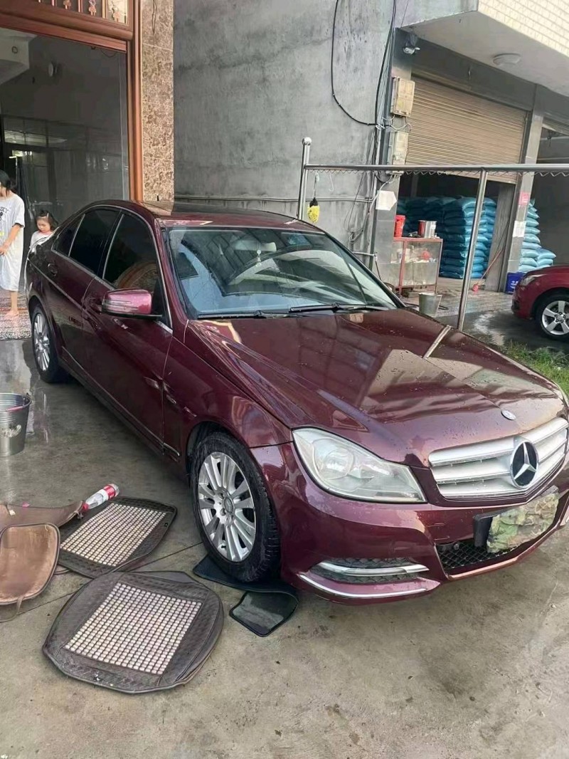 邯郸12年奔驰C4