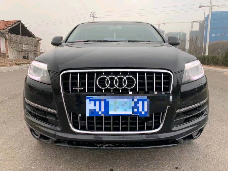 青岛13年奥迪Q71