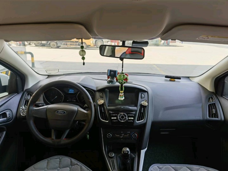 保定18年福特福克斯6