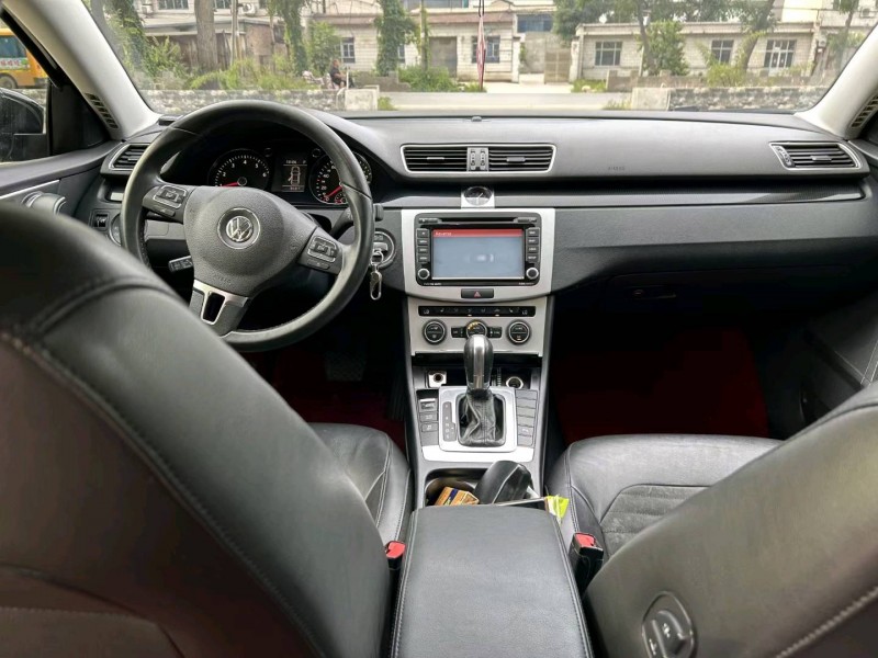 保定14年大众迈腾5