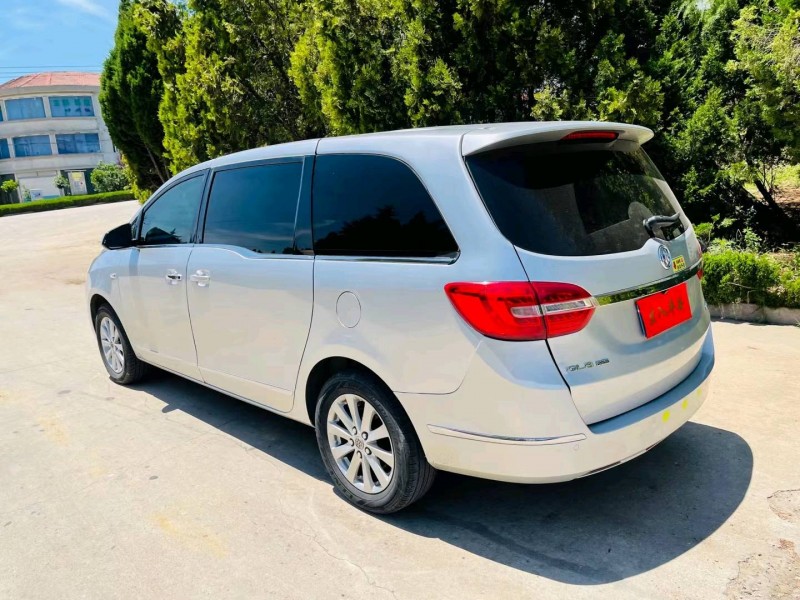 烟台17年别克GL84