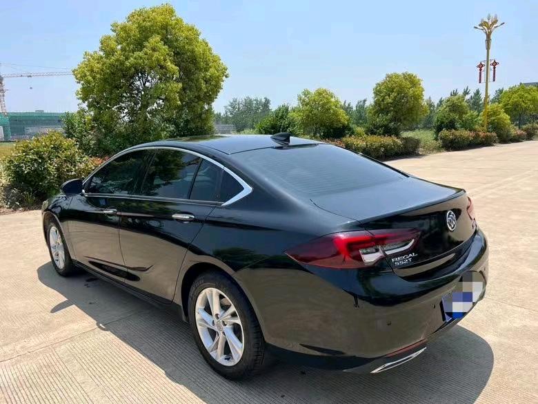 盐城21年别克君威5