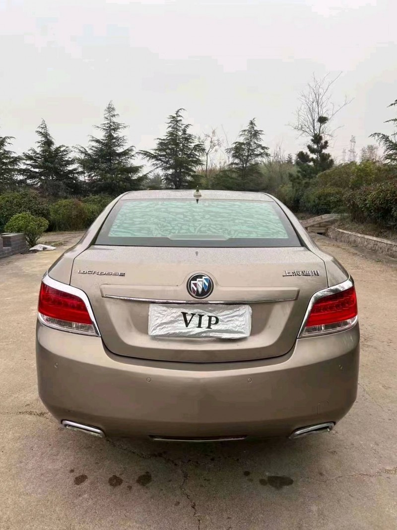 东营10年别克君越9