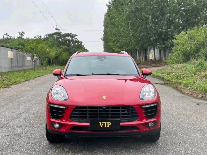 枣庄18年保时捷Macan1