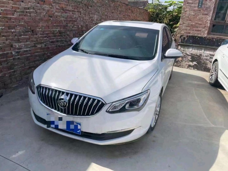 枣庄17年别克英朗1