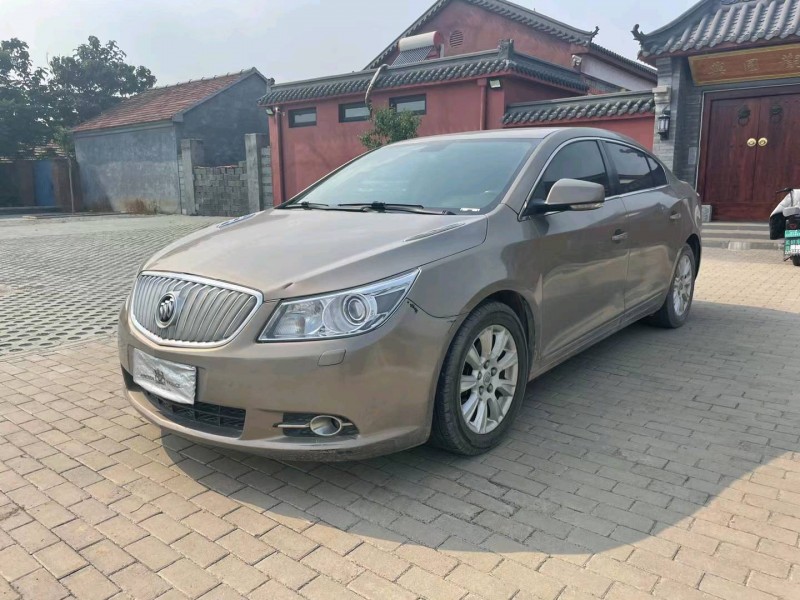 枣庄11年别克君越2