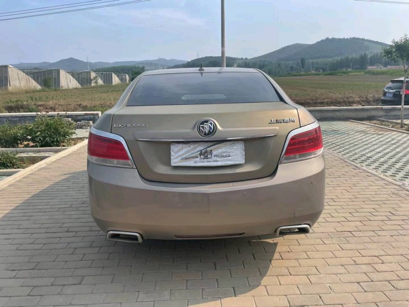 枣庄11年别克君越3