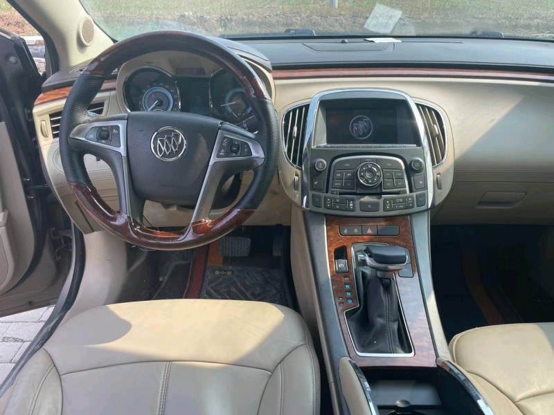 枣庄11年别克君越5