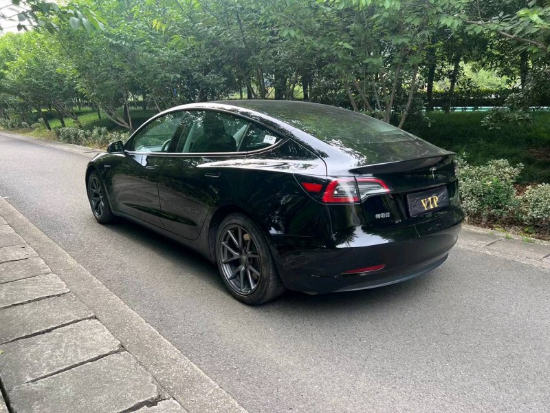 嘉興21年特斯拉MODEL 37