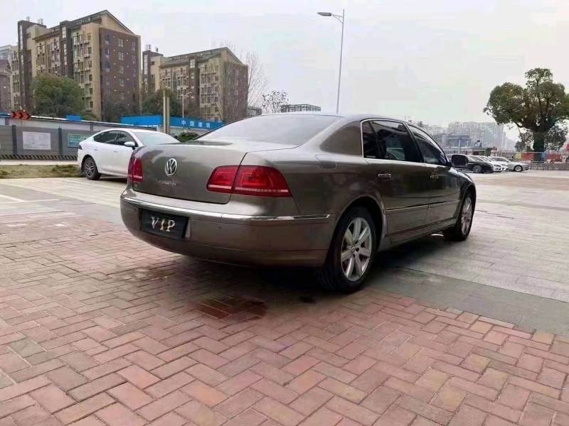 邵阳14年大众辉腾4