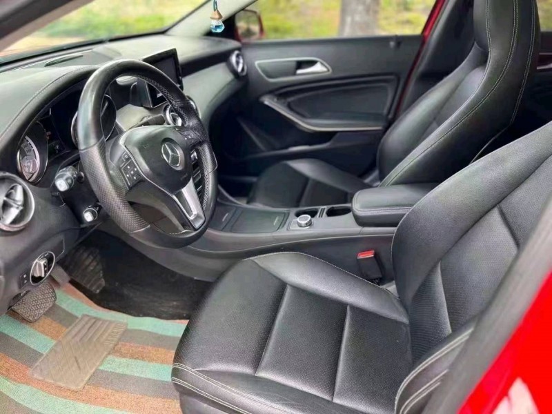 淮南15年奔驰GLA9