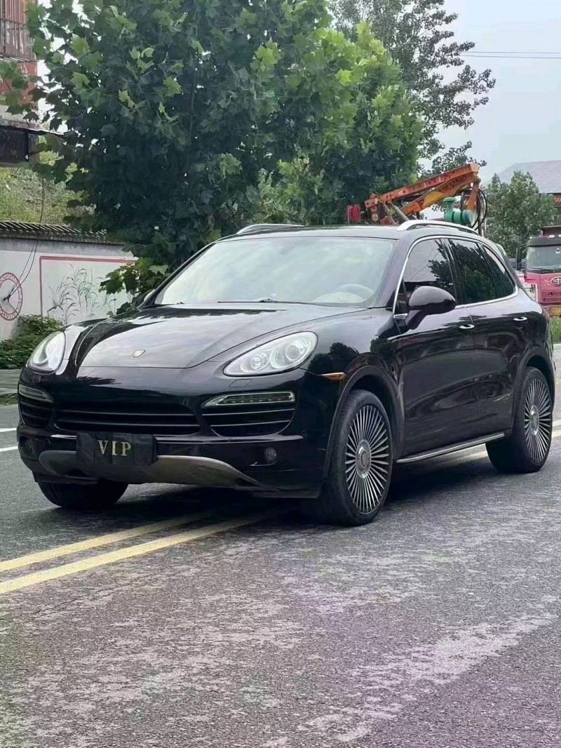 淮南14年保时捷卡宴2