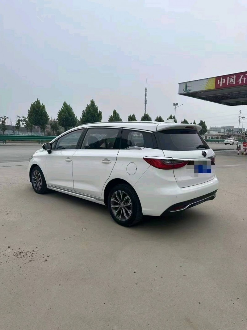 枣庄19年比亚迪宋MAX5