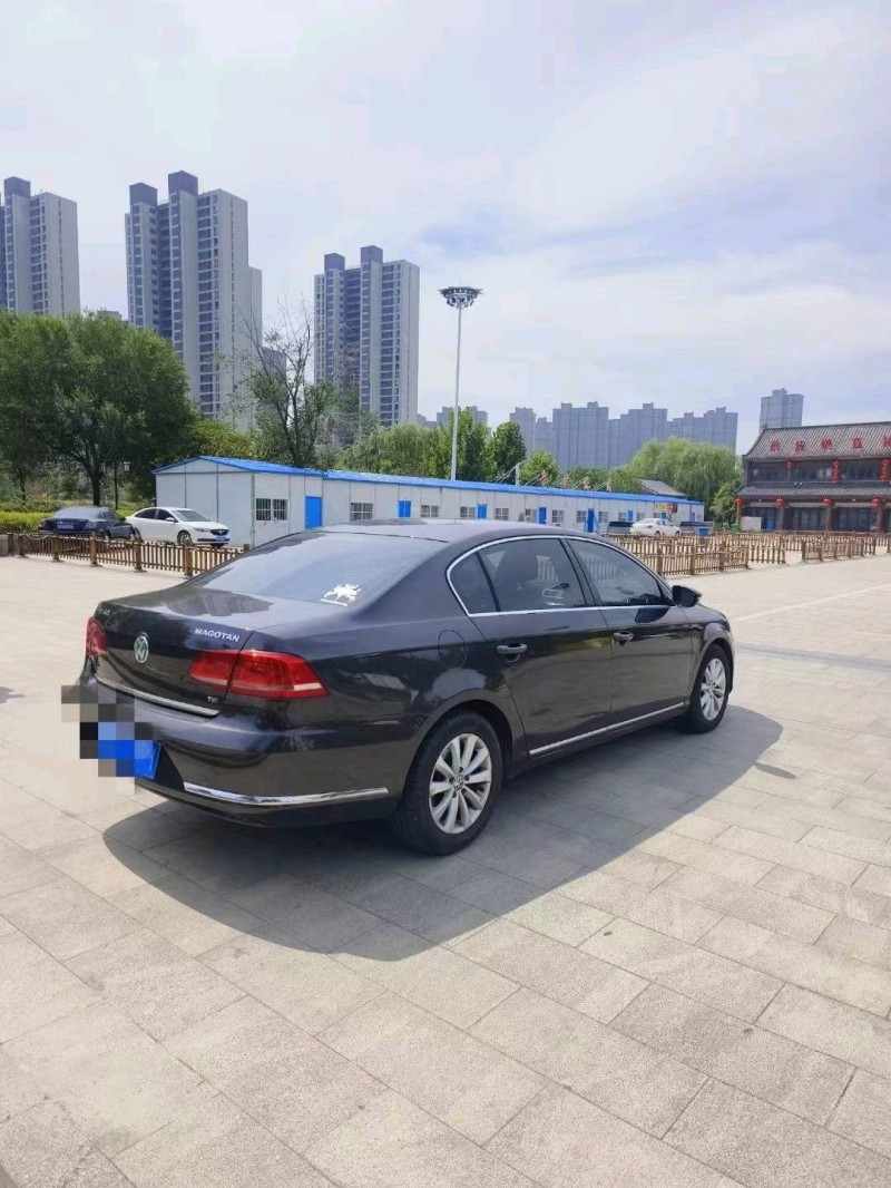 潍坊14年大众迈腾8