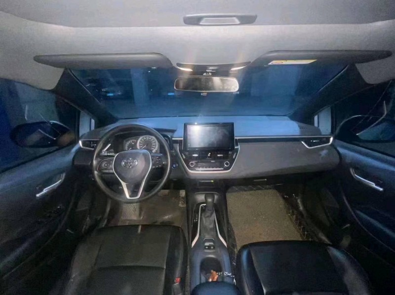 宜昌21年丰田雷凌7