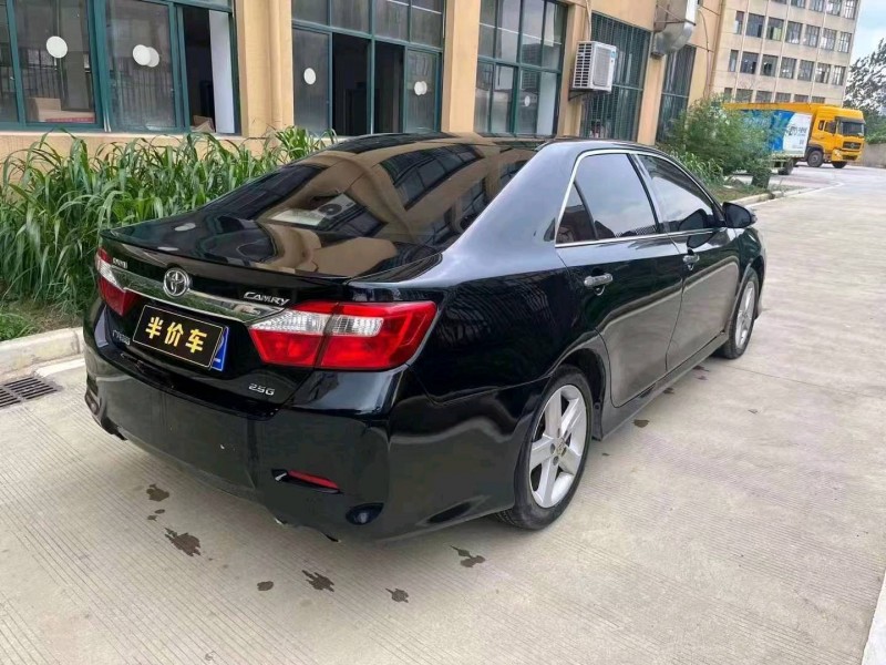 宜昌13年丰田凯美瑞4