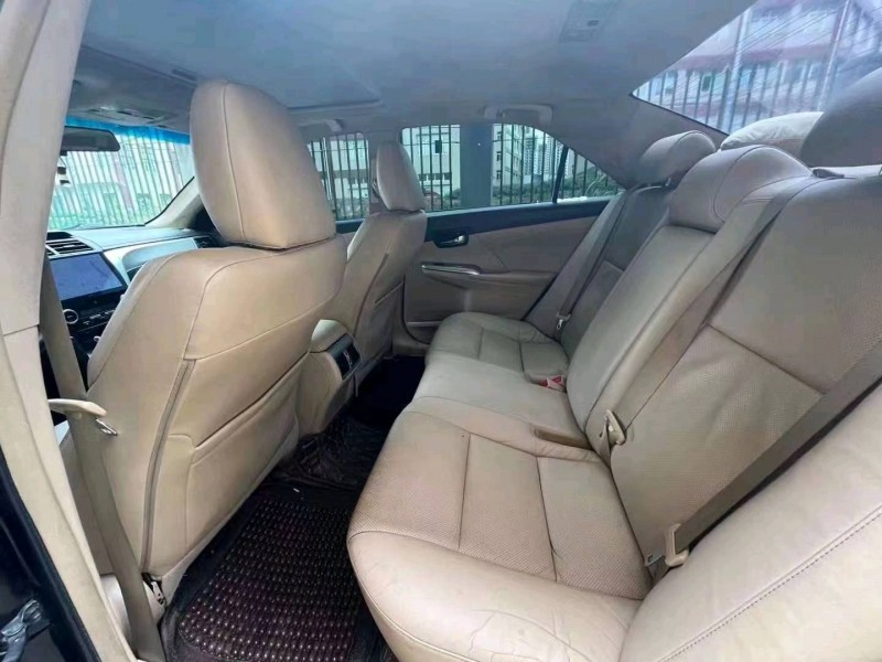 宜昌13年丰田凯美瑞5