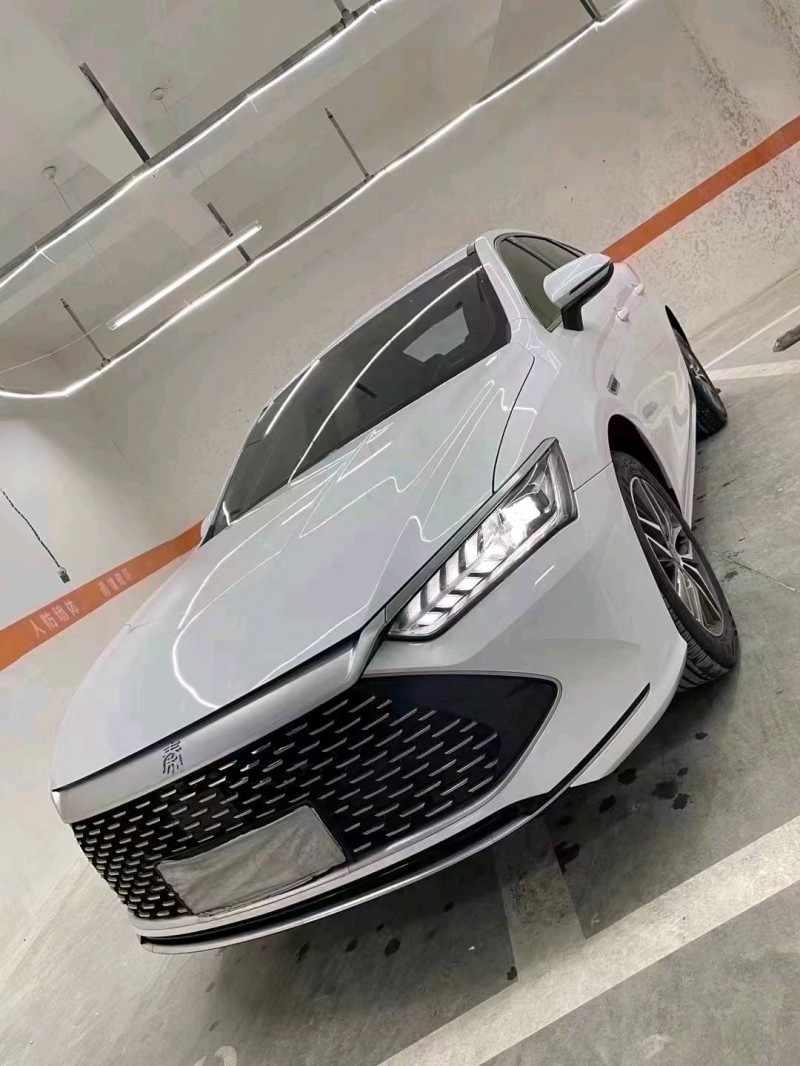 成都23年比亚迪秦2