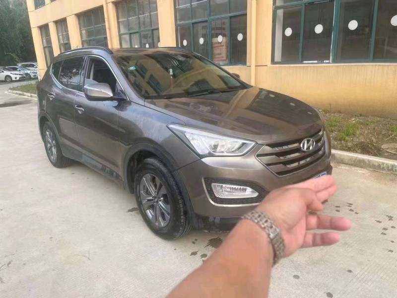 宜昌14年现代新胜达2