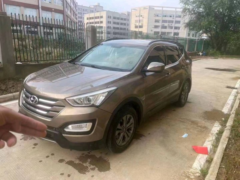 宜昌14年现代新胜达8