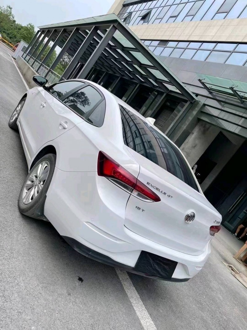 成都20年别克英朗4