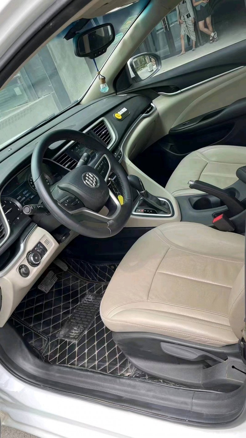 成都20年别克英朗6