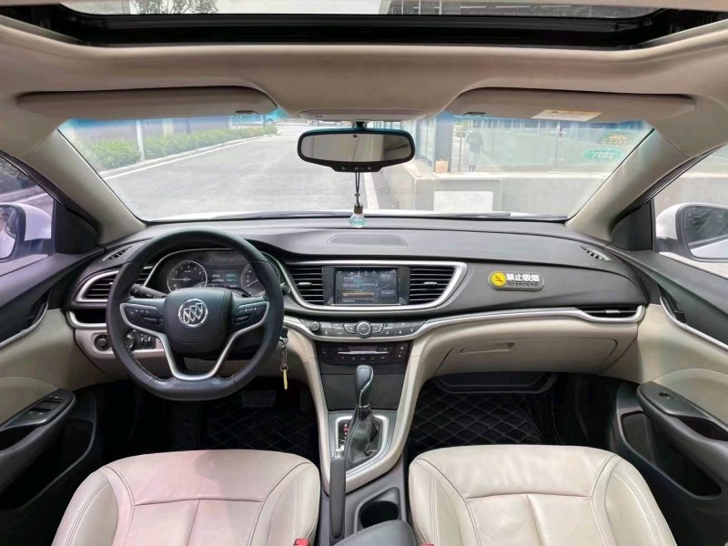 成都20年别克英朗9