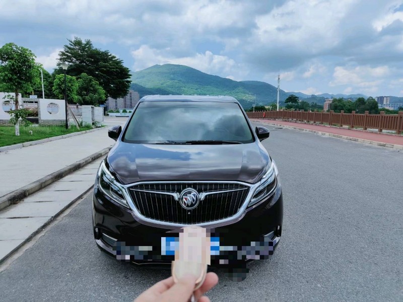 东莞17年别克GL81