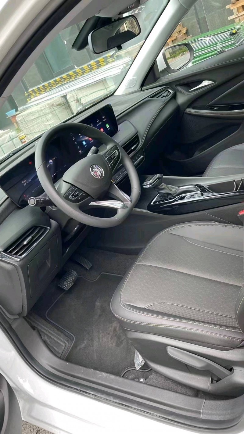 成都23年别克威朗6