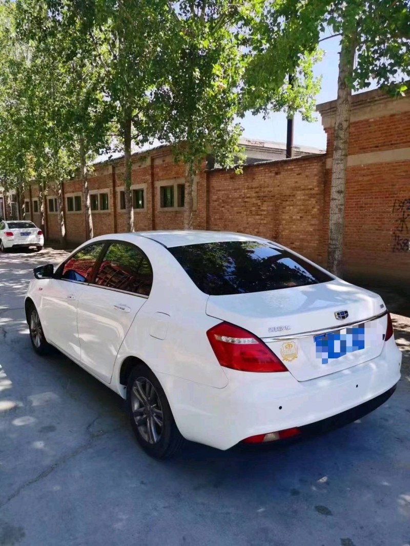 保定17年吉利帝豪8