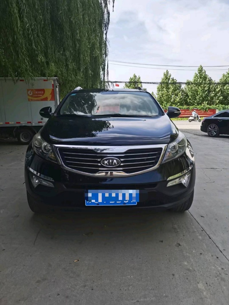 保定11年起亚智跑1