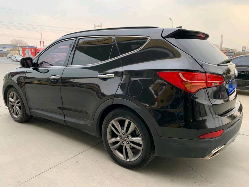 保定13年现代新胜达5