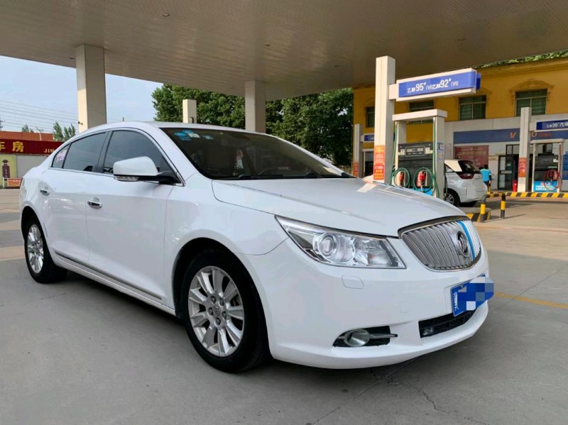 保定13年别克君越2