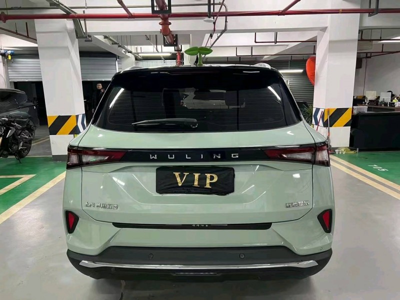 成都21年五菱汽車星辰9