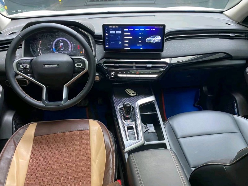 成都22年哈弗赤兔6