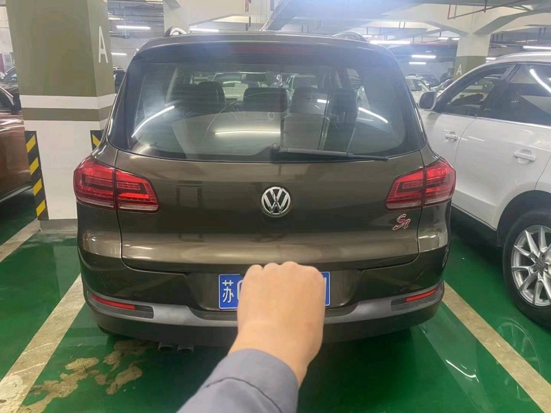 嘉兴15年大众途观4