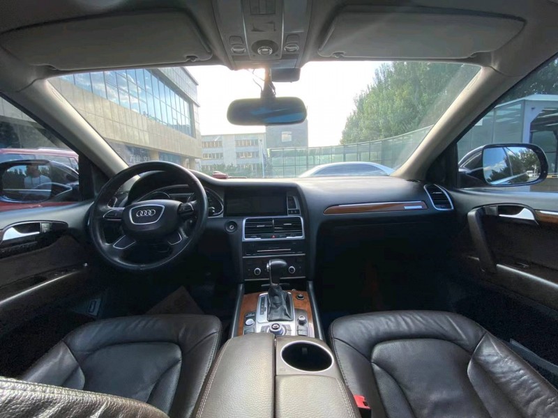 沈阳13年奥迪Q75