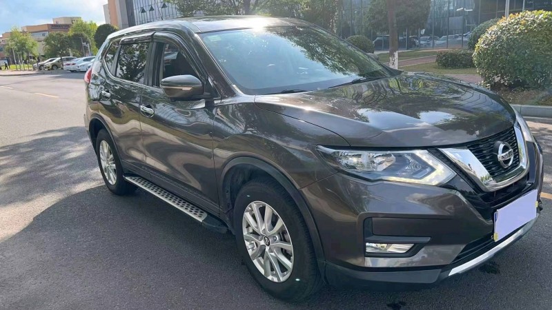 贛州18年日產奇駿3