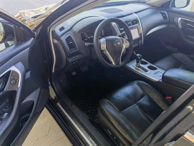 保定17年日产天籁6