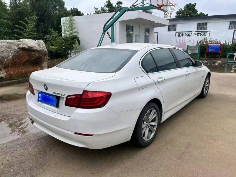 济南12年宝马5系3